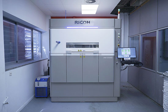 La nueva máquina AM S5500P de Ricoh, instalada en el CIM de la UPC 
