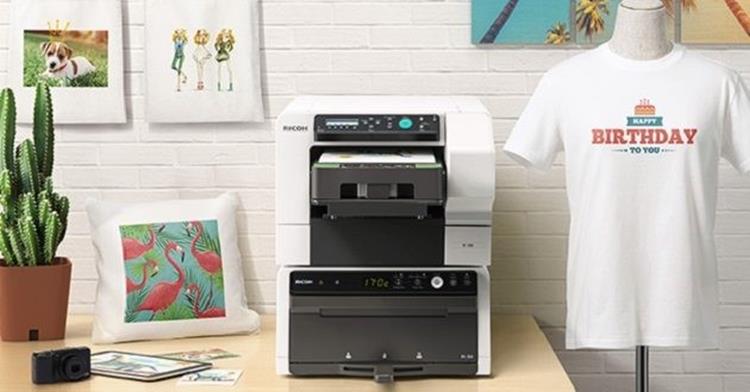 La nueva impresora Ri 100 directo a prenda (DTG) de Ricoh 