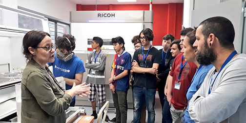 Visita de los alumnos del PFI Provençana de L'Hospitalet de Llobregat (Barcelona) al Ricoh Additive Manufacturing Centre